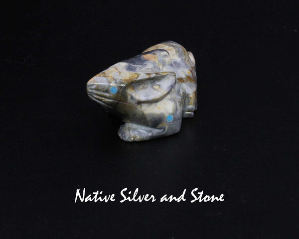 Rabbit<br>Zuni Fetish Carving<br>Ephran Chavez<br>Sodalite with Turquoise Dot Accents