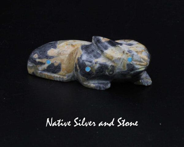 Rabbit<br>Zuni Fetish Carving<br>Ephran Chavez<br>Sodalite with Turquoise Dot Accents