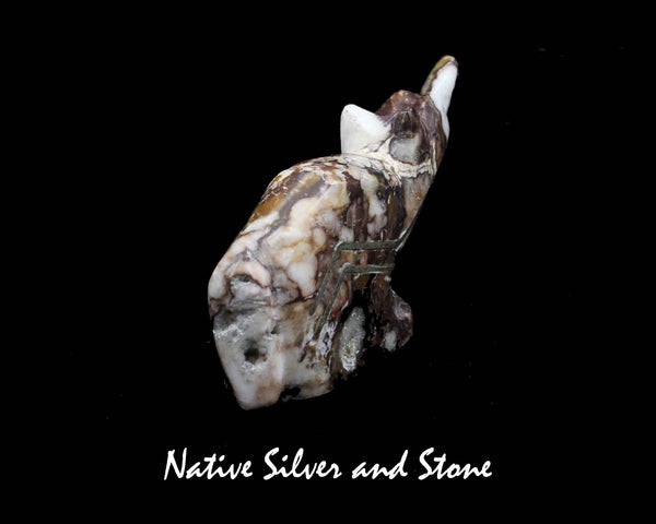 Bushytail-Wolf/Coyote/Fox<br>Zuni Fetish Carving<br>Kenny Chavez<br>Wild Horse Magnesite