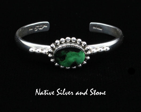 Artie Yellowhorse - Navajo<br>BCGGSB<br>1/4"  Bracelet Cuff<br>16mm x 12mm Green Garnet<br>Horizontal Oval<br>Single Bead<br>w 3 Bead Flanks<br>Sterling Silver<br>Size 6-1/16 (Medium-Small)