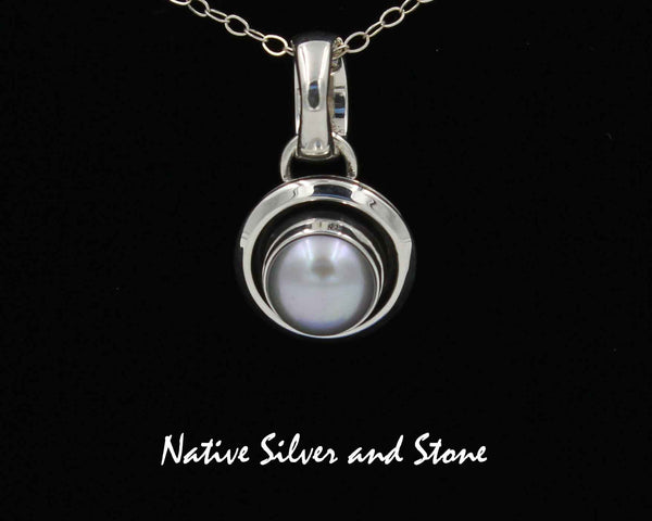 Z Artie Yellowhorse - Navajo<br>Pendant 1/2"<br>8mm Grey Pearl<br>Small Domed Shadowbox<br>Sterling Silver