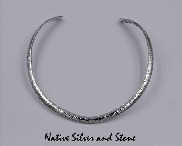 Z Artie Yellowhorse - Navajo<br>1/4" Omega Collar Necklace<br>Hammered<br>Sterling Silver