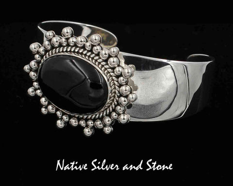 Z  Artie Yellowhorse - Navajo<br>Bracelet - Cuff<br>18mm x 25mm Onyx Horizontal Oval <br>Twist and Burst Beads<br>Sterling Silver<br>Size 6-5/16" (Small-Medium)