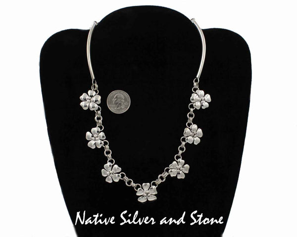 Z Artie Yellowhorse-Navajo<br>Necklace Flower<br>Single Layer Dogwood 7 Blossoms<br>Sterling Silver