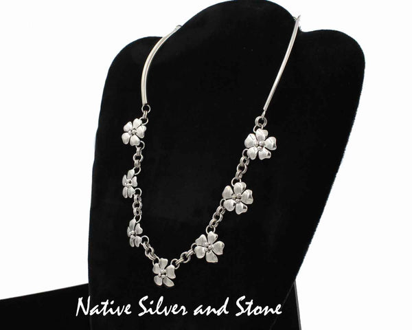 Z Artie Yellowhorse-Navajo<br>Necklace Flower<br>Single Layer Dogwood 7 Blossoms<br>Sterling Silver