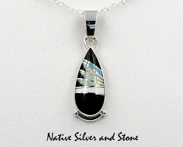 【年間ランキング6年連続受賞】 Navajo Jewelry  tagged アクセサリー