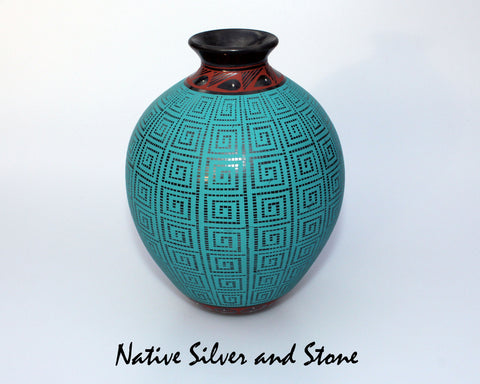 Z Cesar Navarette Ortiz<br>Mata Ortiz/Casa Grandes - Porvenir<br>Pottery-Handmade<br>Sea Blue & Red Geometric<br>Vase