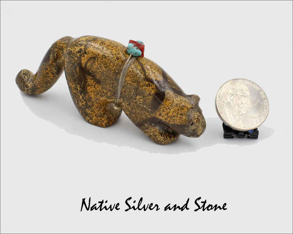 Z Mountain Lion - Zuni Fetish Carving<br>Cheryl Beyuka<br>Serpentine w Bundle Accents