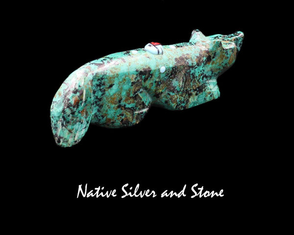 Z Bushytail (Wolf, Coyote, Fox)<br>Zuni Fetish Carving<br>Danette Laate<br>Azurite-Chysocolla<br>Medium-Small