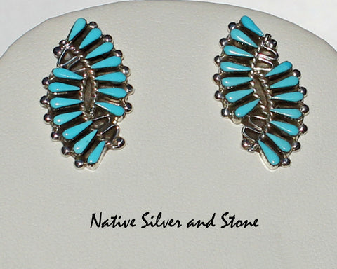 Z EZP - Miscellaneous Artist<br>Zuni Jewelry<br>Earrings - Post/Stud<br>2 Needlepoint Arcs in Sterling Silver