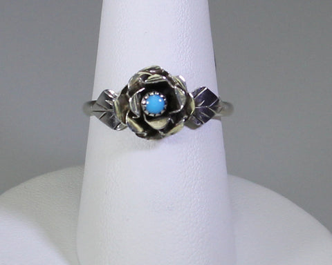 Z Miscellaneous Artist - Q<br>Navajo Jewelry<br>Ring - Turquoise - Sterling Silver Rose<br>Various Sizes
