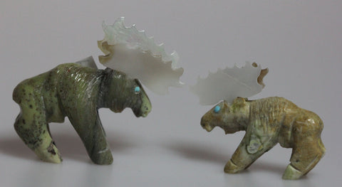 Z Moose Large - Zuni Fetish Carving<br>Jonas Hustito<br>Serpentine, White Mother of Pearl, Turquoise Accents