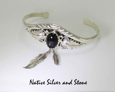 Z Running Bear Shop - Native American Jewelry<br>Onyx Oval<br>Overlay Leaves<br> Two Drop Feathers<br>Sterling Silver<br>Size  6-3/4"