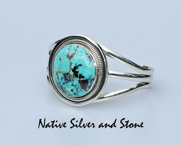 Wydell Billie<br>Navajo Jewelry<br>Bracelet - Cuff<br>Blue Kingman Round Turquoise<br>Sterling Silver Coil Wire Accents<br>6-5/16" (Medium)
