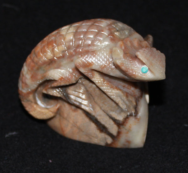 Z Horned Toad - Zuni Fetish Carving<br>Hudson Sandy<br>Picasso Marble w Turquoise Eyes