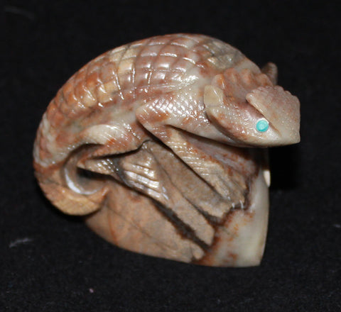 Z Horned Toad - Zuni Fetish Carving<br>Hudson Sandy<br>Picasso Marble w Turquoise Eyes