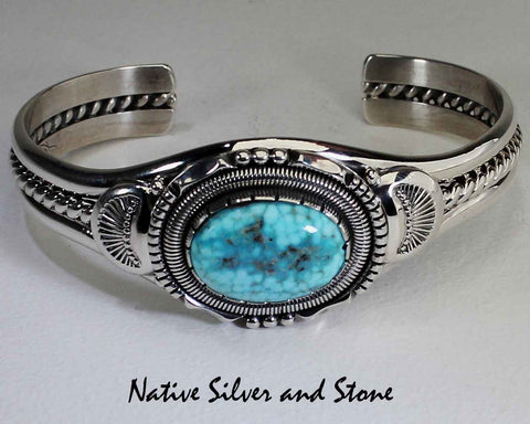 Z Wil Vandever - Navajo Jewelry<br>Bracelet - 15/16" Cuff Silver w<br>Birdseye Kingman Turquoise Oval Cabochon<Br>Size 6-9/16" (Medium)