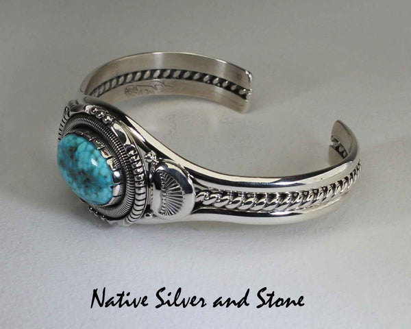 Z Wil Vandever - Navajo Jewelry<br>Bracelet - 15/16" Cuff Silver w<br>Birdseye Kingman Turquoise Oval Cabochon<Br>Size 6-9/16" (Medium)