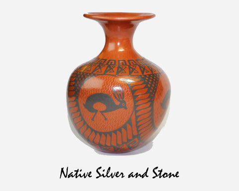 Z Gerardo Mora Tena<br>Mata Ortiz/Nuevo Casa Grandes<br>Pottery-Handmade<br>Mimbres Rabbit<br>Vase