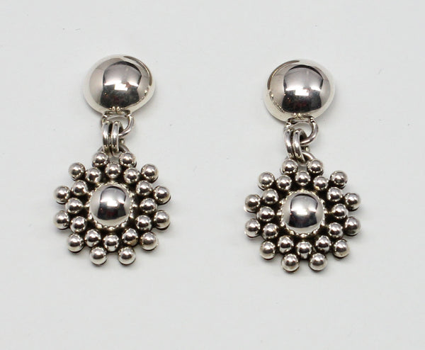 Z Artie Yellowhorse - Navajo Jewelry<br>Earrings<br>Snowflake1-Small 5/8" w Domed Top <br>Dbl Row Perimeter Beads<br>Dangle Post<br>Sterling Silver